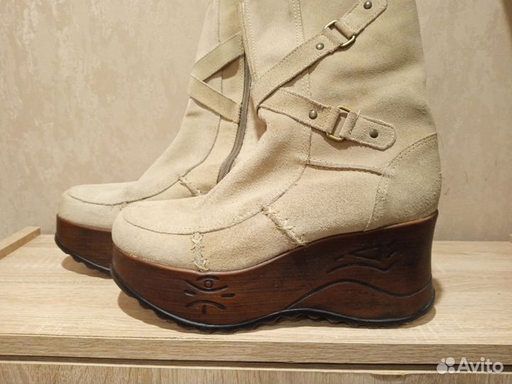 Сапожки женские 39