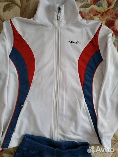 Спортивный костюм