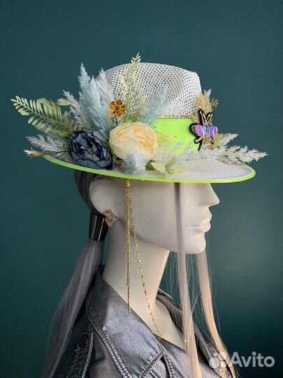 Шляпа с цветами