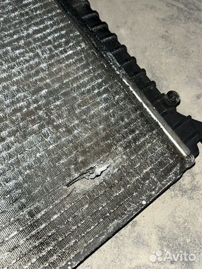 Радиатор Bentley Flying Spur