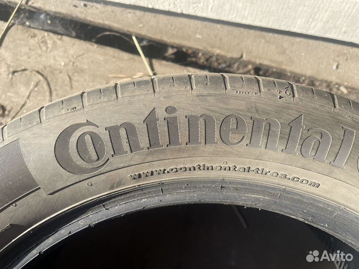 Continental ContiPremiumContact 5 215/55 R17 94W