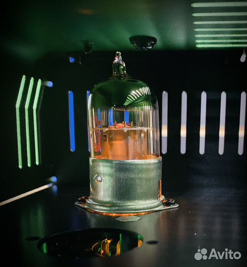 Устлитель бас-гитарный ламповый