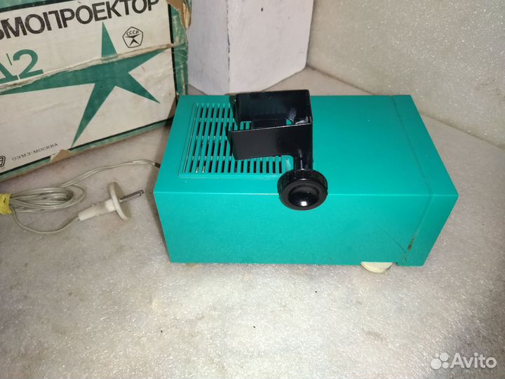 Диапроектор СССР фд2 + 15 диафильмов