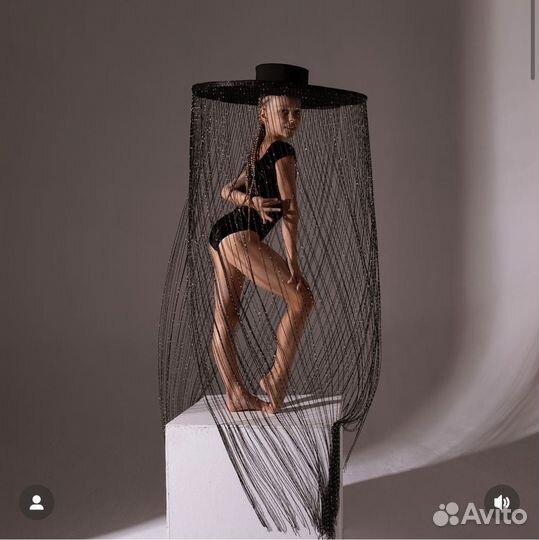 Шляпа с нитями