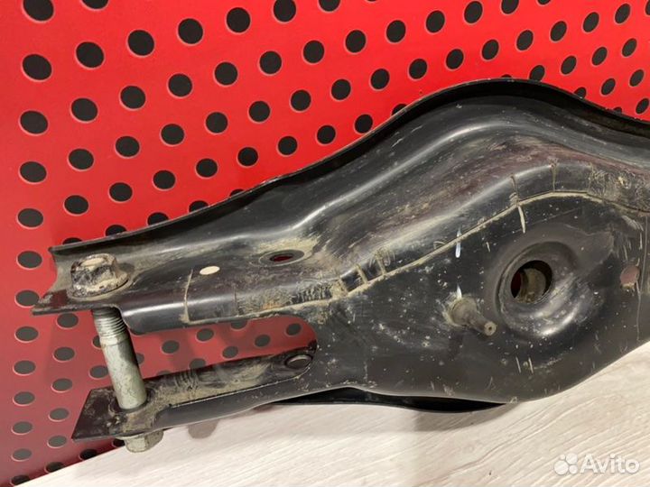 Рычаг задний правый Kia Proceed seurpj721 G4LH 1.5