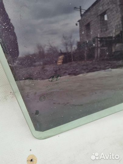 Стекло двери задней правой Hyundai i30
