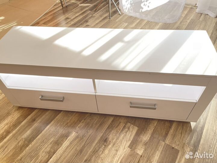 Тумба под тв