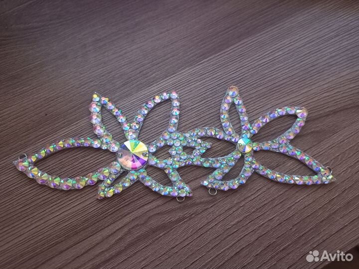 Украшение на пучок для гимнастики