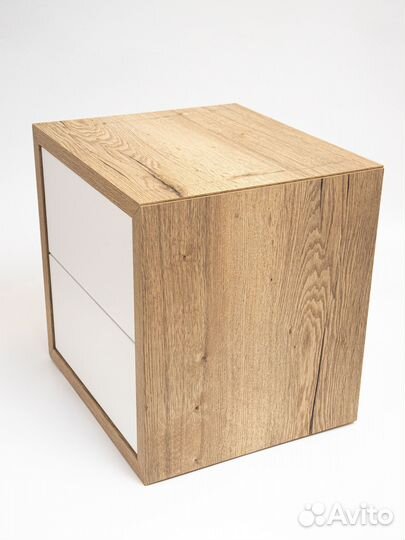 Тумба в зал