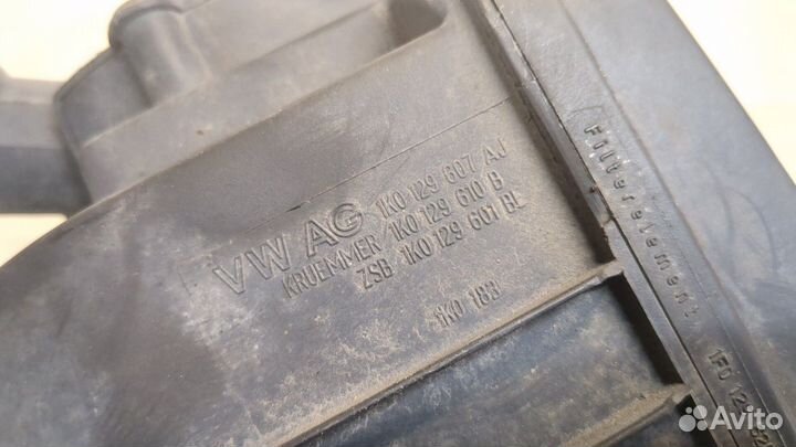 Корпус воздушного фильтра Volkswagen Jetta 5