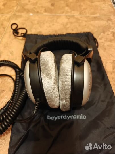 Наушники Beyerdynamic DT 880 pro 250 om