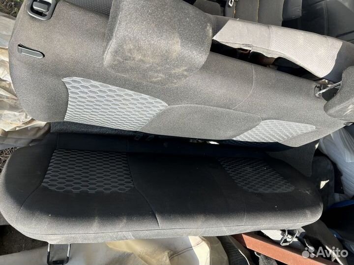 Сиденье заднее LADA Granta FL седан