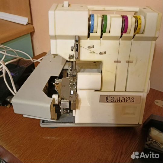 Оверлок и швейная машина