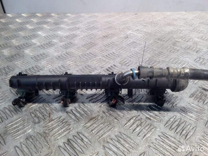 Топливная рампа Opel Astra F рест. 2002 9157505