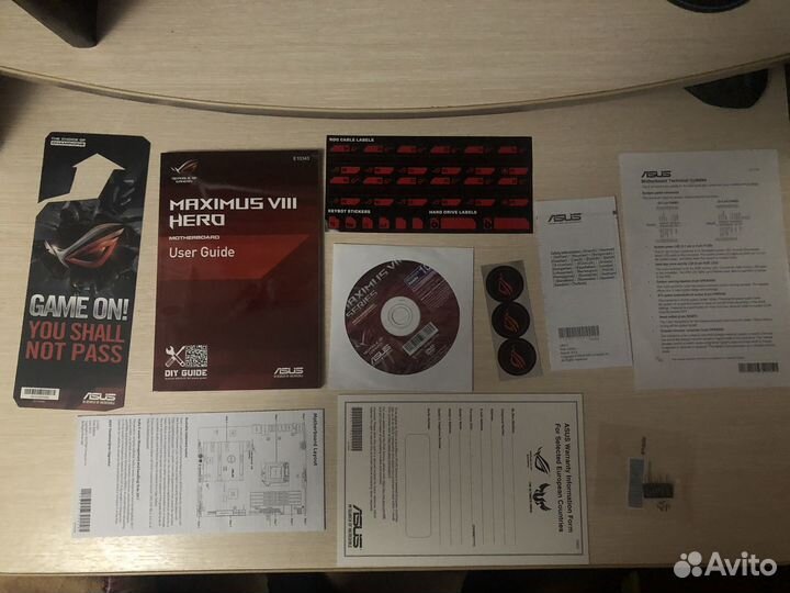 Материнская плата asus ROG maximus viii hero