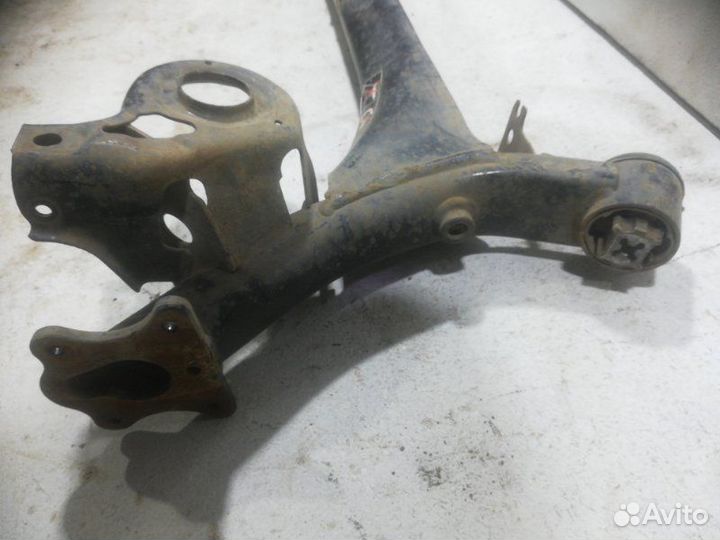 Балка задняя (подрамник) задняя Peugeot 308 4B