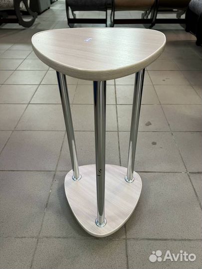 Подставка под цветы 