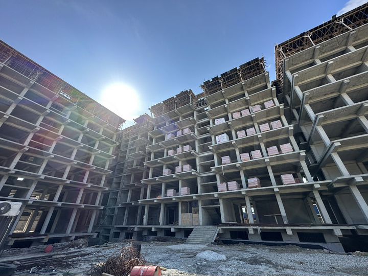 2-к. квартира, 67 м², 8/12 эт.