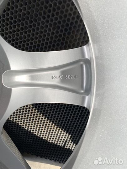 Диски литые r18 5x114.3 lexus rx