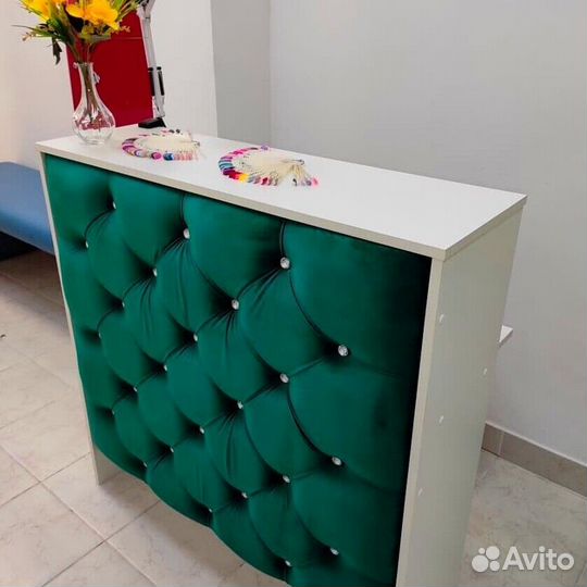 Ресепшен стойка администратора