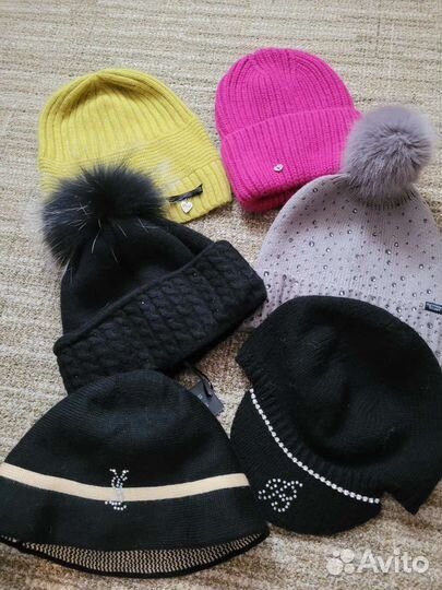 Шапки женские новые