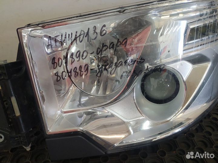 Фара левая Renault T