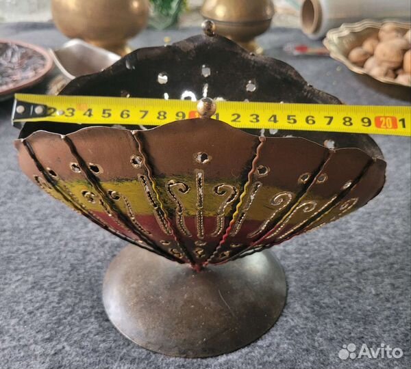 Подсвечник в виде веера.Индонезия