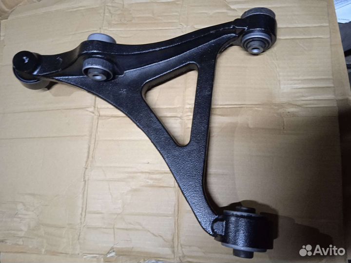 Рычаг перед правый AWD Dodge Charger LD