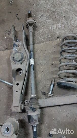 Поворотный кулак задний kia sportage 4 2.0 g4na 6с