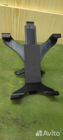 Держатель планшета в автомобиле