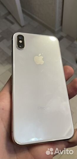 iPhone X, 64 ГБ