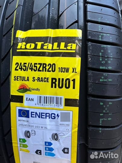 Rotalla Setula S-Race RU01 245/45 R20 103W