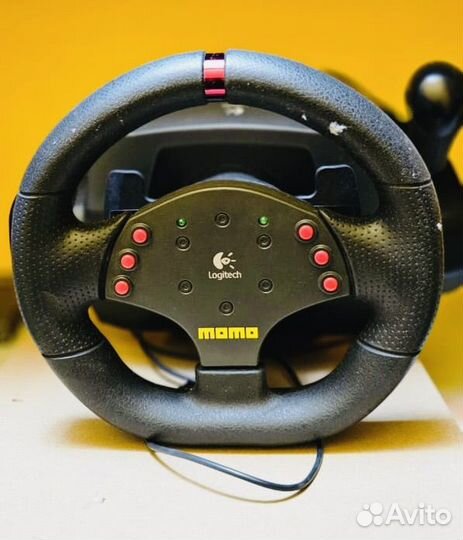 Игровой руль logitech