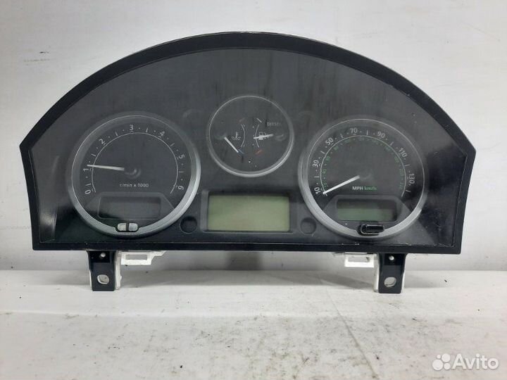 Щиток приборов (приборная панель) Land Rover