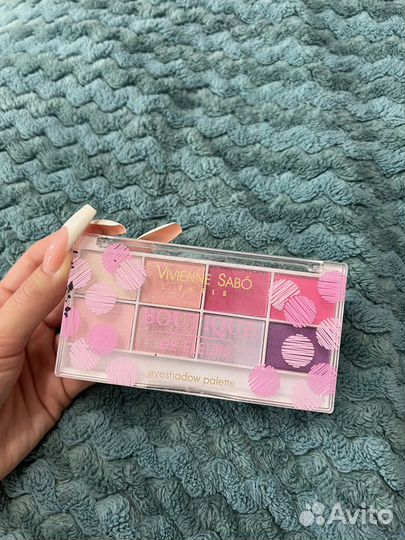 Палетка теней vivienne sabo