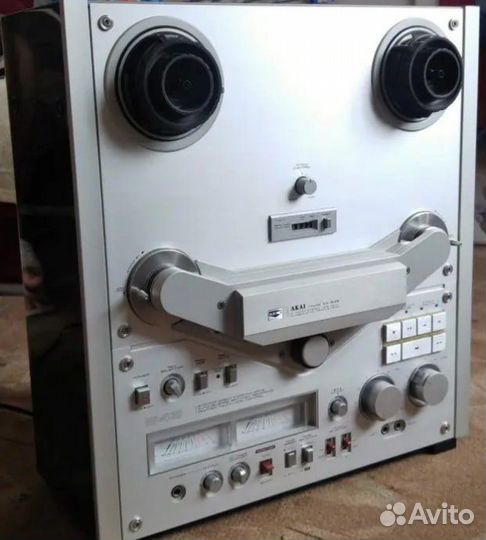 Катушечный магнитофон Akai GX 646