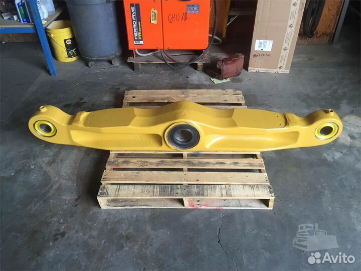 Балансирная балка 195-50-00180 MAG D375A tb