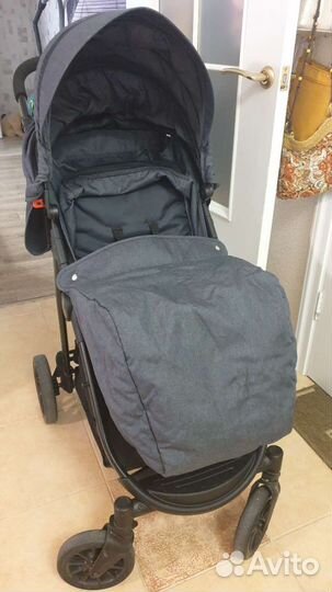 Прогулочная коляска rich family
