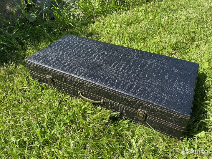 Подарочный набор шампуров в чемодане 