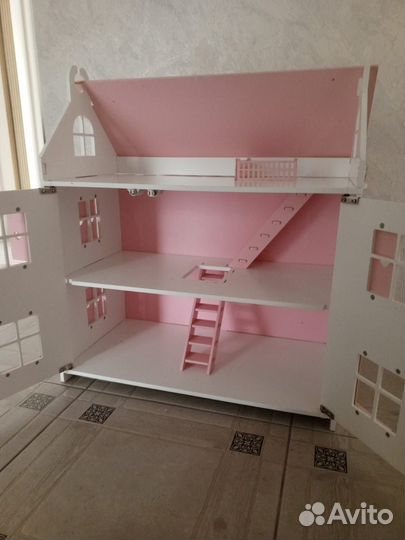 Домик кукольный