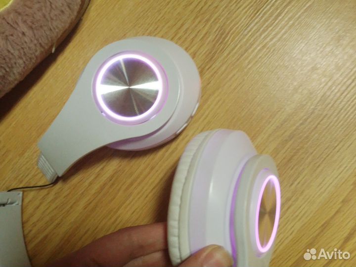 Беспроводные наушники на запчасти