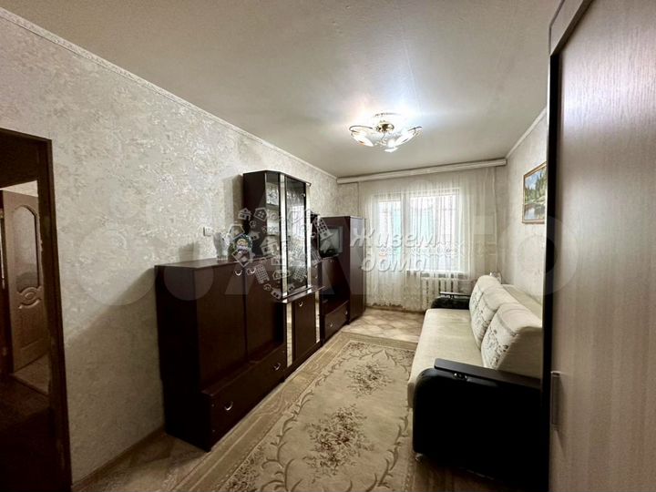 2-к. квартира, 53 м², 1/9 эт.