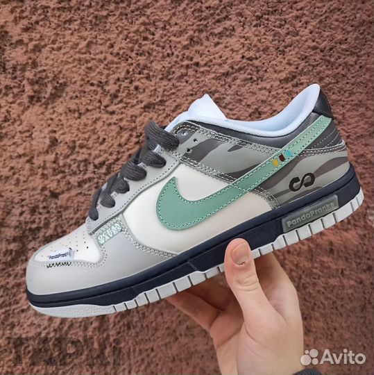 Nike Sb Dunk Low Panda Prank