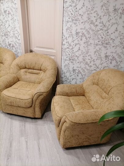 Диван раскладной бу и 2 кресла