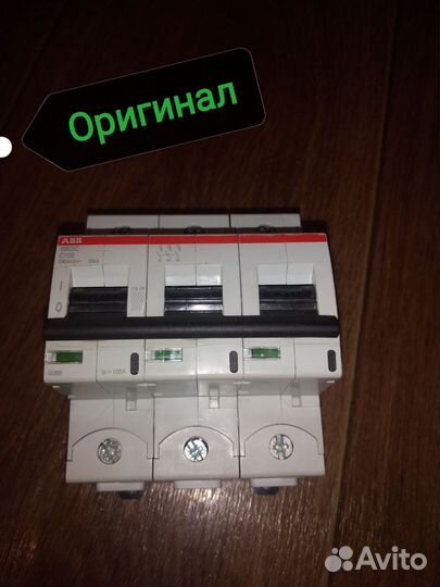 Автоматический выключатель abb S803 C100a 25кА