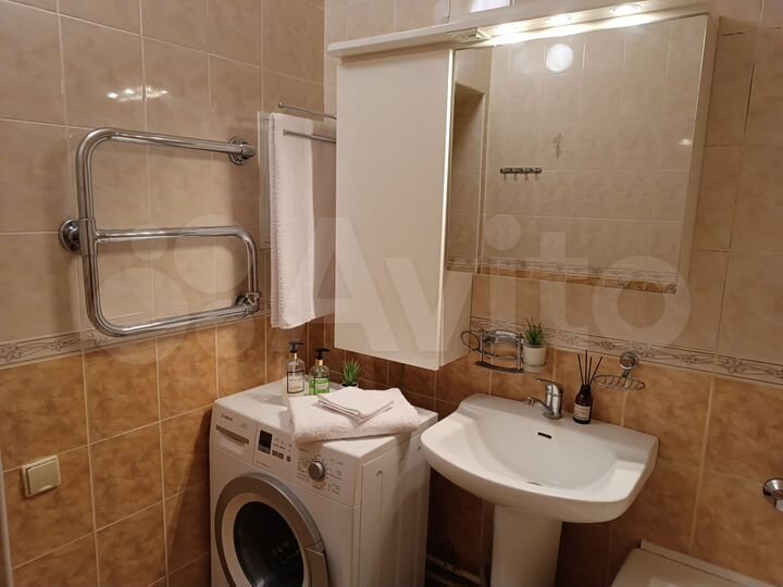 2-к. квартира, 65 м², 7/8 эт.