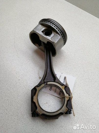 Поршень с шатуном правый Toyota Harrier MCU10W