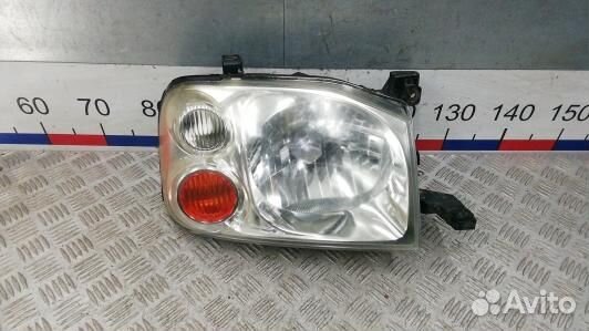 Фара правая nissan navara D22 (OEA17MU01)