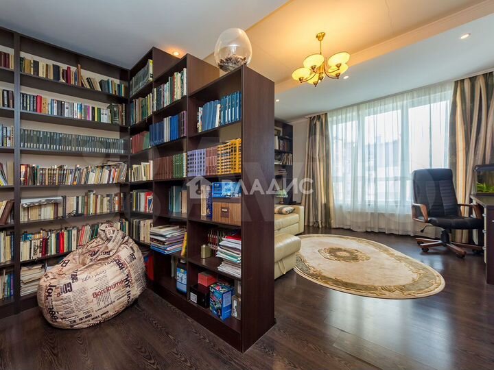 3-к. квартира, 100 м², 7/9 эт.