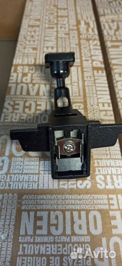 Зеркало заднего вида с экраном Renault 7711548096